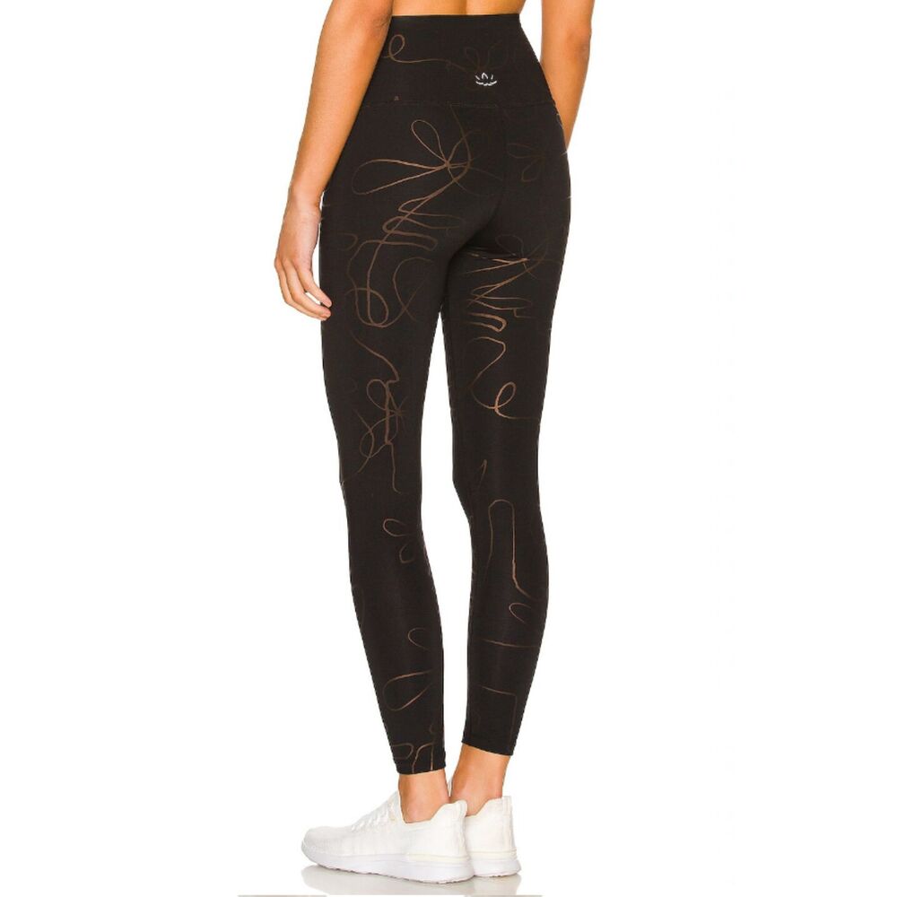Beyond Yoga Women's WF3243 Size XS Black Matte High Waisted Midi Leggings NWT - Picture 10 of 12